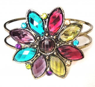 Pretty Flower Bangle