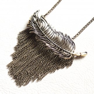 Bronze Tassel Feather