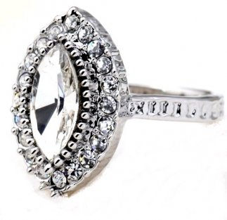 Queens Crystal Ring