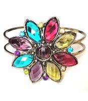 Pretty Flower Bangle