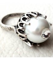 Silver Pearl Ring